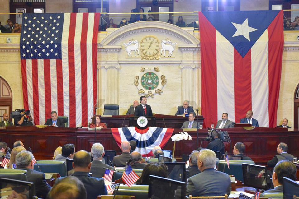 Rossello unveils plan for sending Puerto Rico representatives to Congress