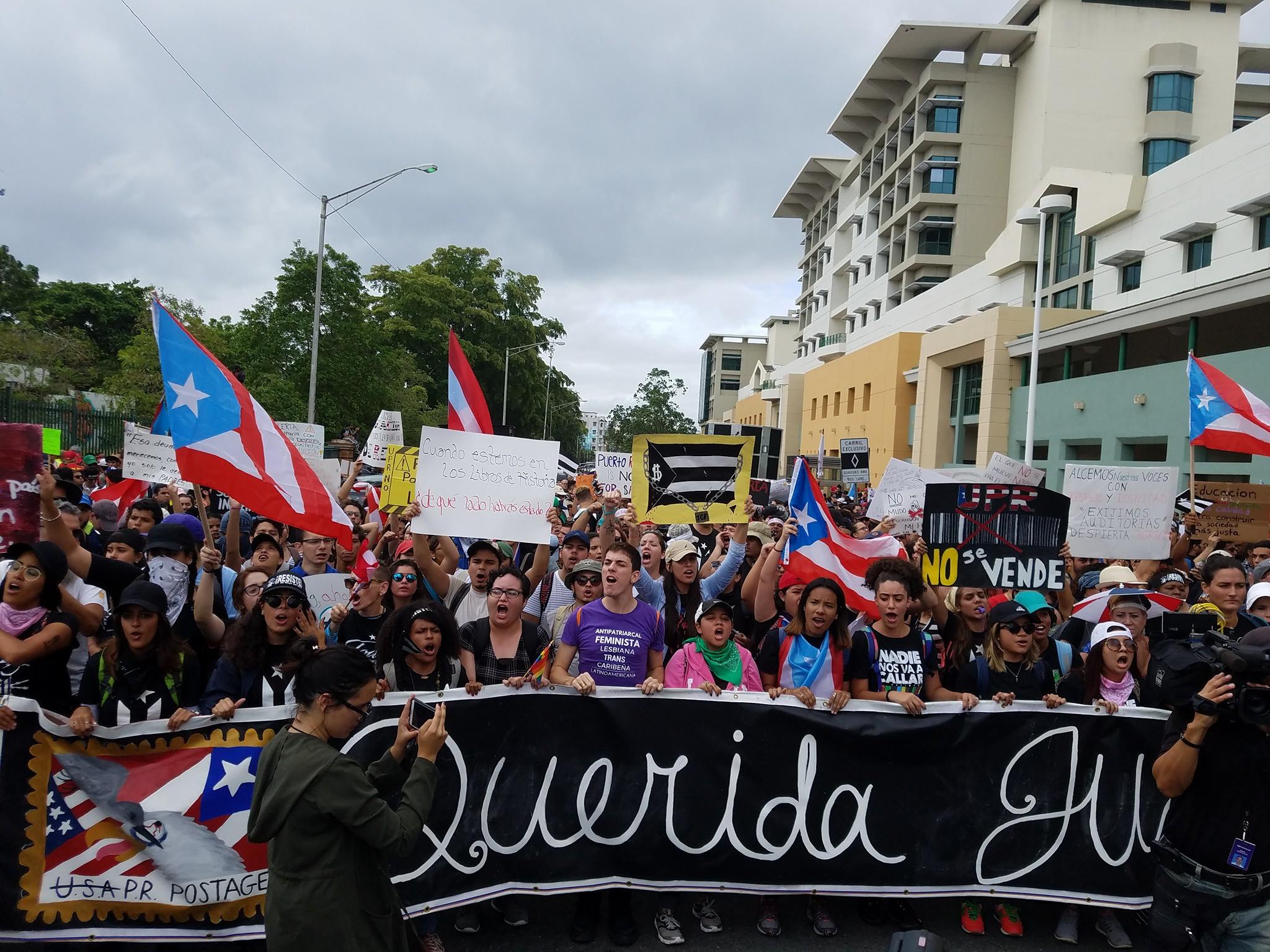 Economic crisis protests escalate in Puerto Rico with general strike