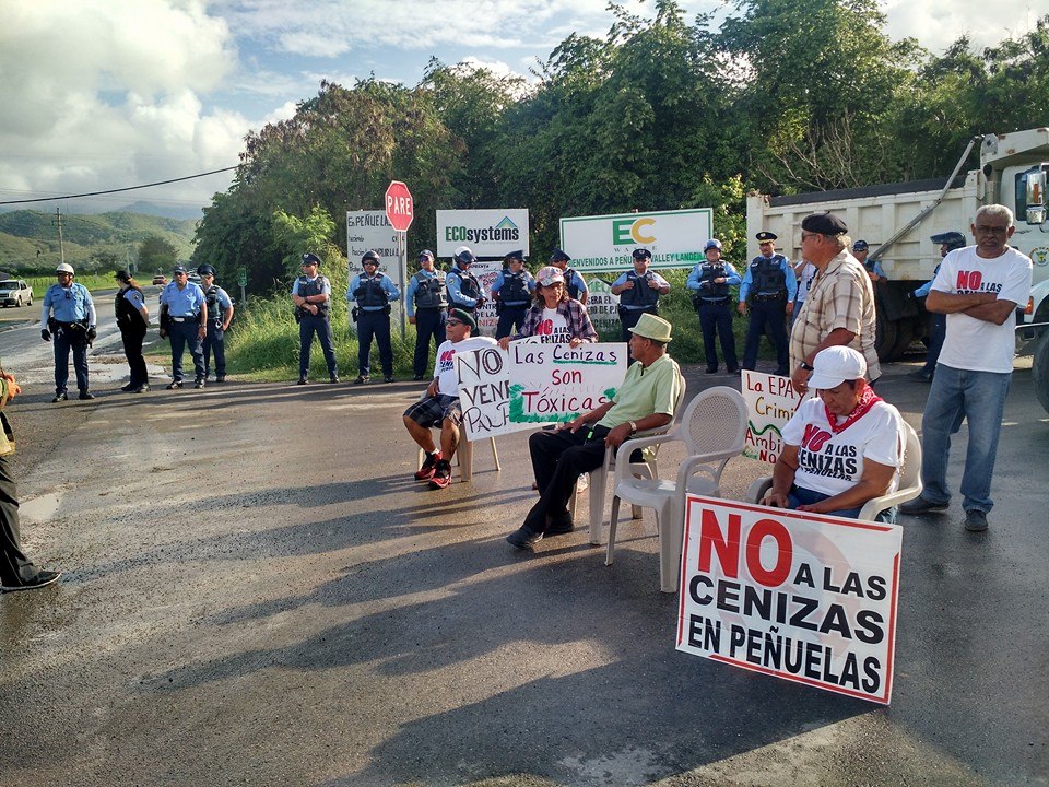 Fight over ash dumping in Peñuelas