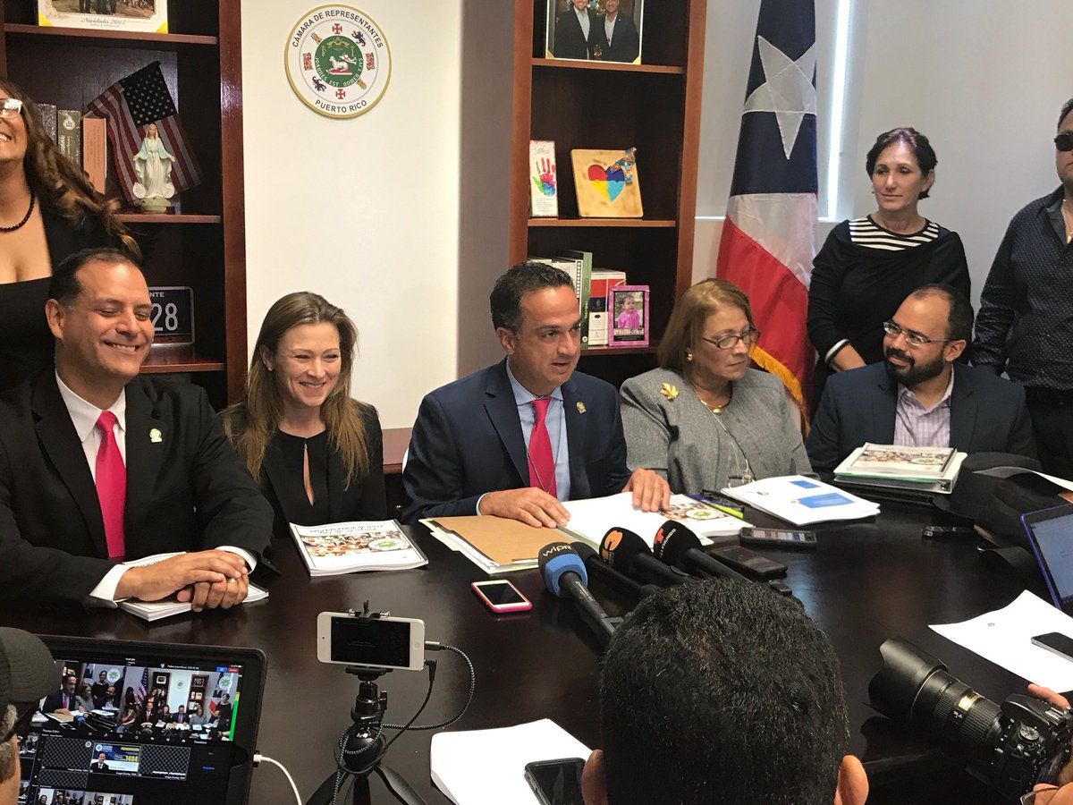 Puerto Rico seeks school privatization as part of economic recovery