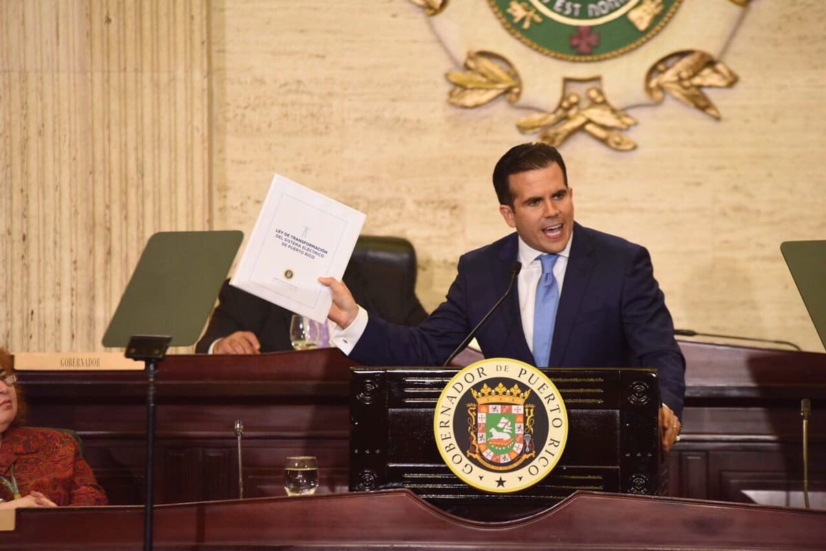 In state of the territory address, Rosselló promised pay increases, full recovery