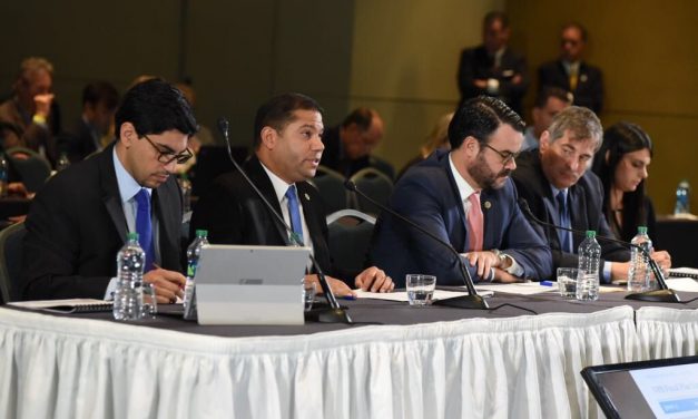 Puerto Rico government facing difficulties dealing with Oversight Board