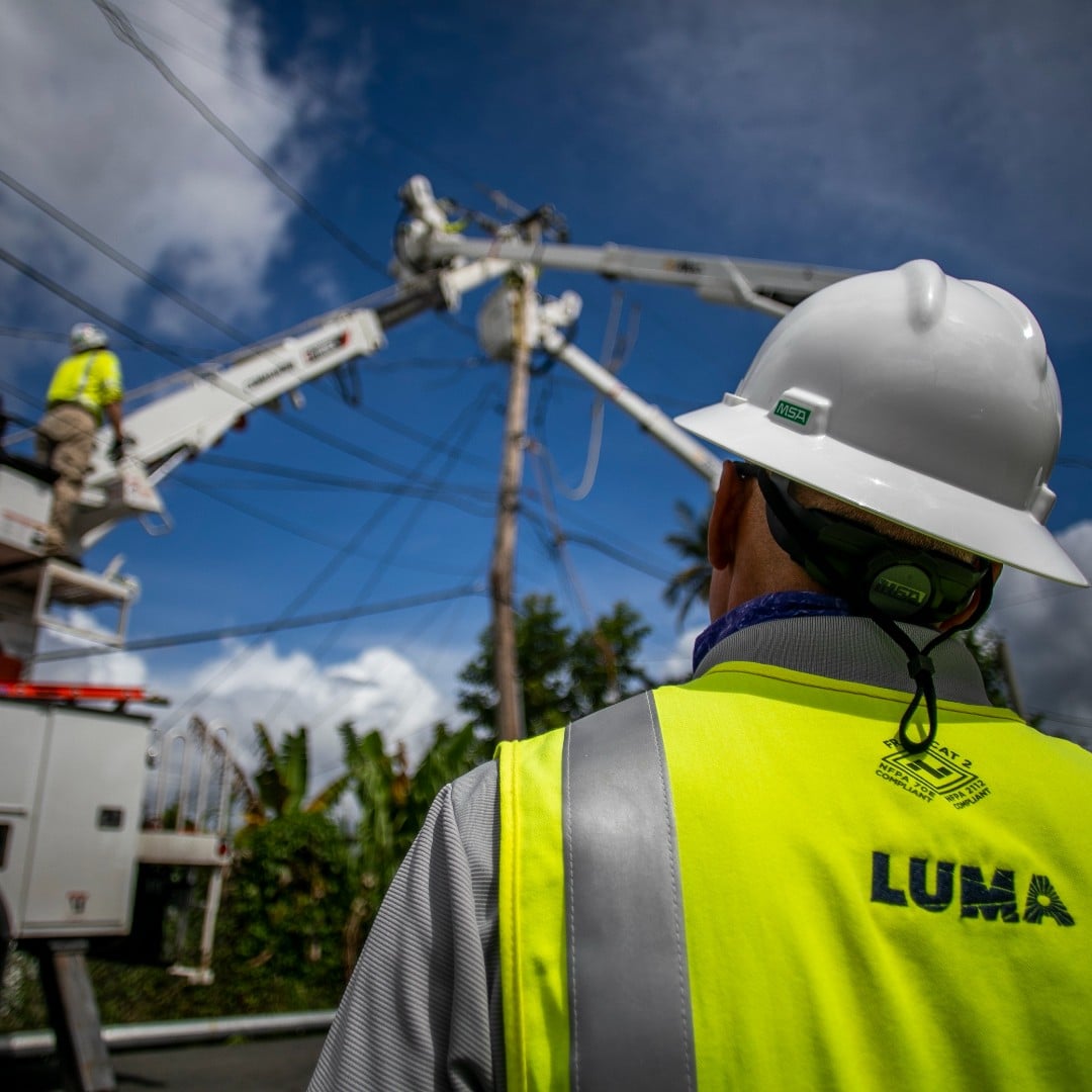 LUMA Energy employees making repairs. Photo credit: LUMA Energy